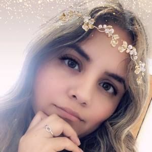 Meet your Posher, Celina